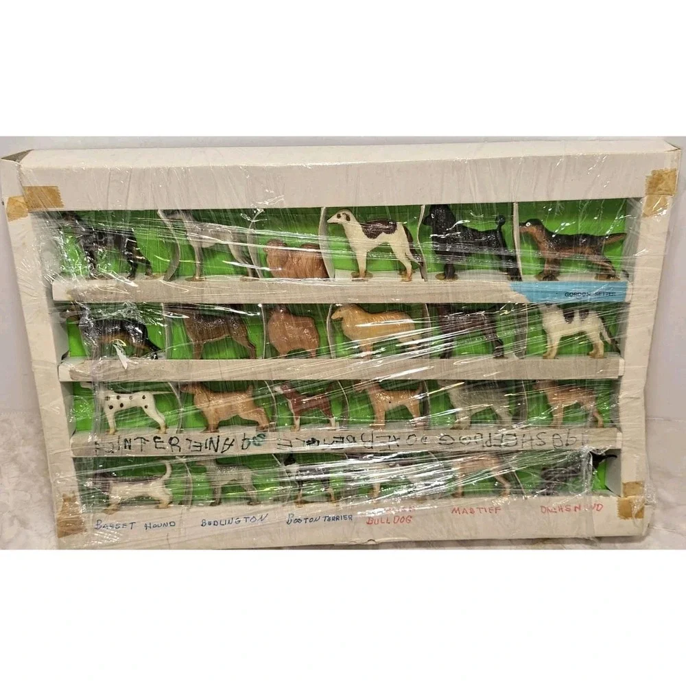 1960s Marx Blue Ribbon Thoroughbred Dogs Set Display Case 24 Breed Figures VTG‎